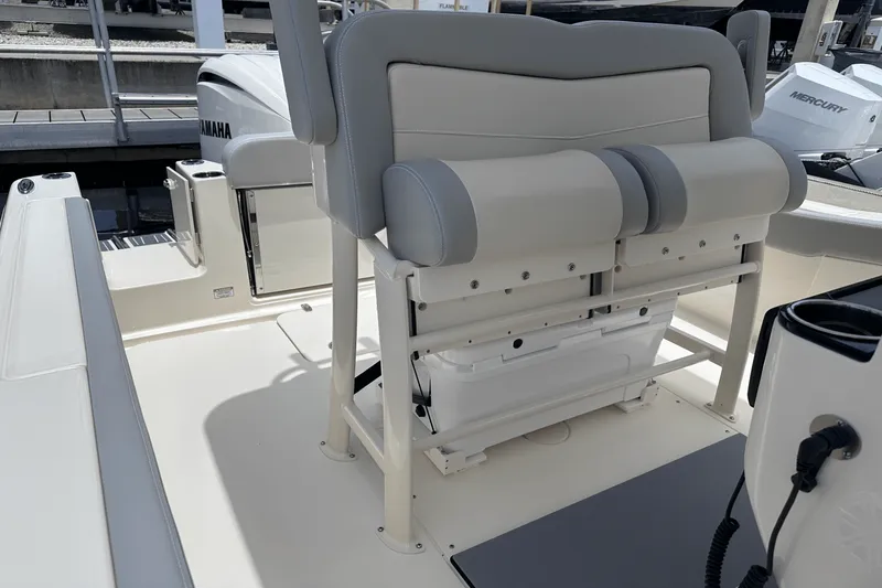 Slide: The Image of Scout 240 XSF 2026 - 17