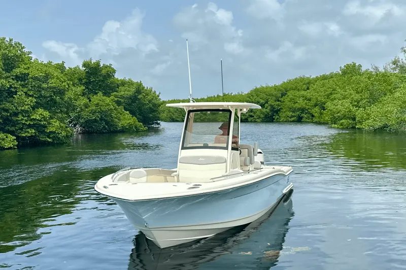 Slide: The Image of Scout 240 XSF 2026 - 2