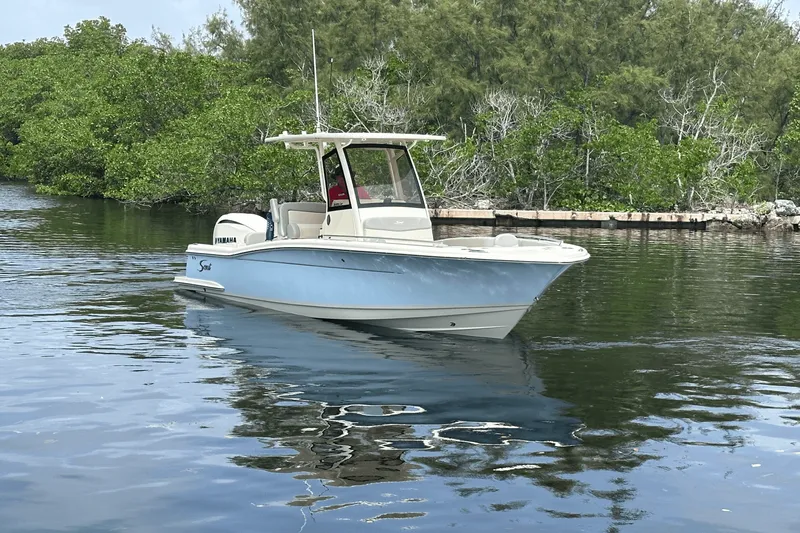 Slide: The Image of Scout 240 XSF 2026 - 4