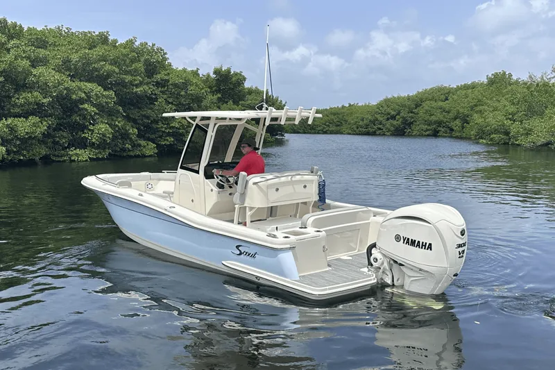 Slide: The Image of Scout 240 XSF 2026 - 8