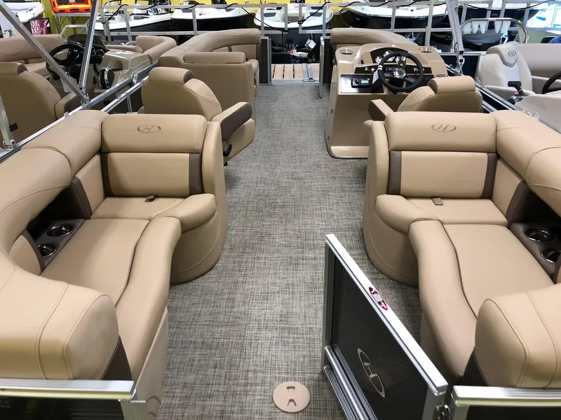 Slide: The Image of Harris Cruiser 210 CS 2019 - 4