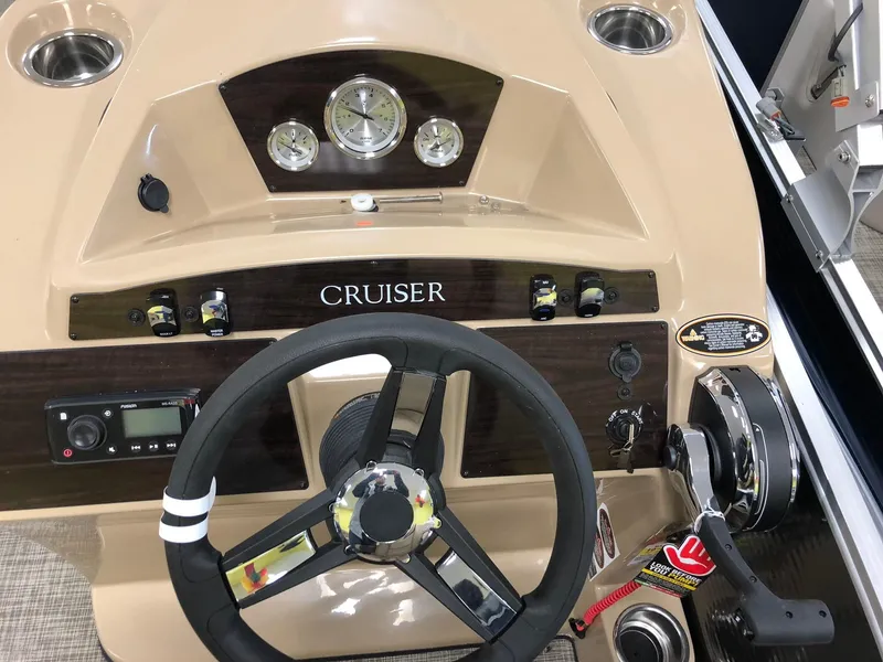 Slide: The Image of Harris Cruiser 210 CS 2019 - 5