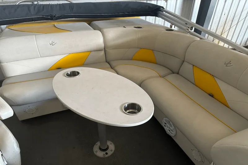 Slide: The Image of Neptune 23 2005 - 8