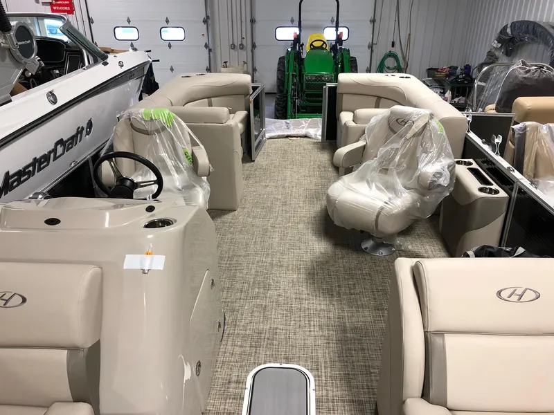 Slide: The Image of Harris Cruiser 230 CWDH 2019 - 2