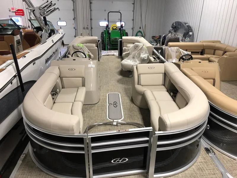 Slide: The Image of Harris Cruiser 230 CWDH 2019 - 4