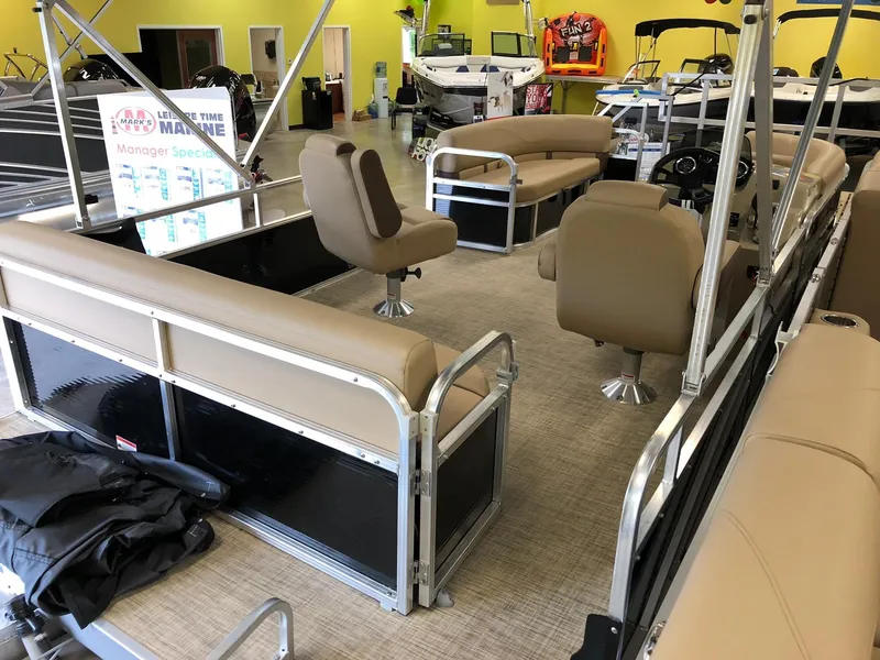 Slide: The Image of Harris CRUISER LX 180 2018 - 6