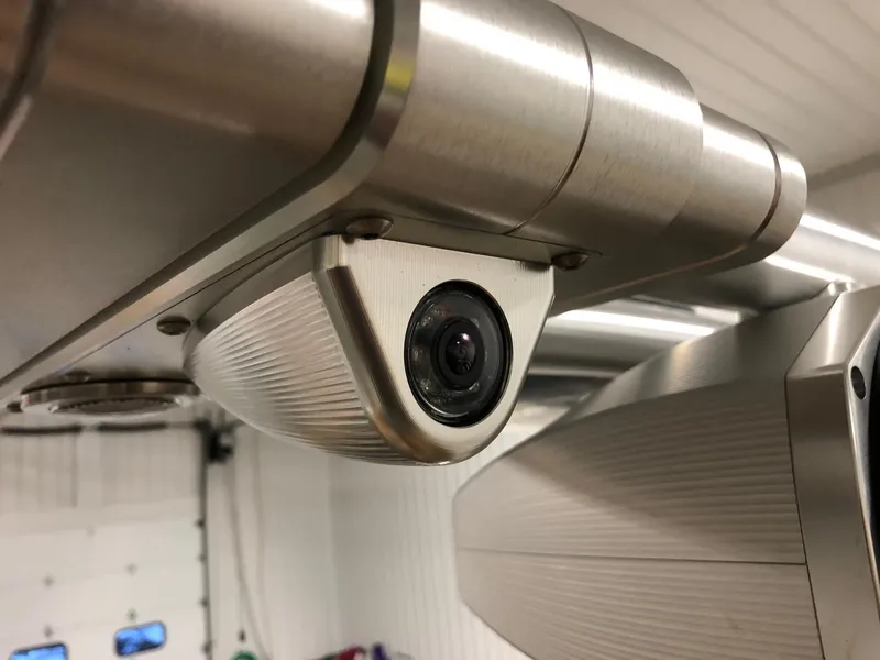 Slide: The Image of MasterCraft X24 2019 - 10