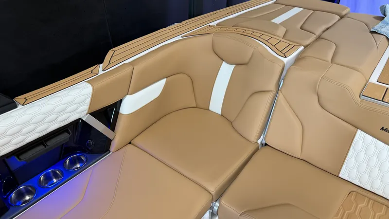 Slide: The Image of Mastercraft XT22 2026 - 37