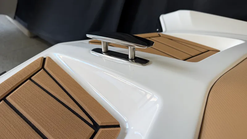 Slide: The Image of Mastercraft XT22 2026 - 85