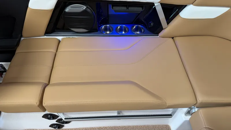 Slide: The Image of Mastercraft XT22 2026 - 33