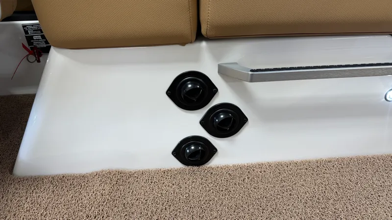 Slide: The Image of Mastercraft XT22 2026 - 35
