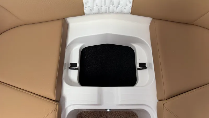 Slide: The Image of Mastercraft XT22 2026 - 82