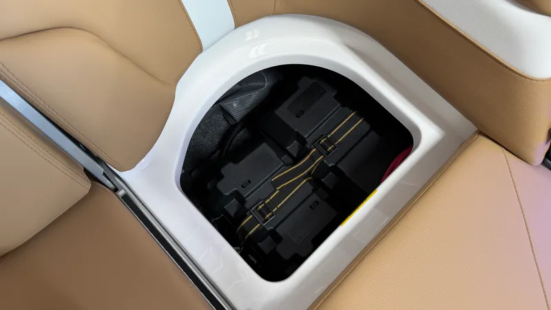Slide: The Image of Mastercraft XT22 2026 - 40