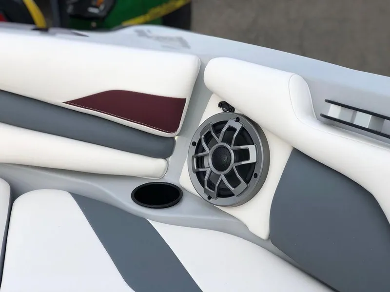 Slide: The Image of Axis Wake Research Core Series A20 2019 - 3