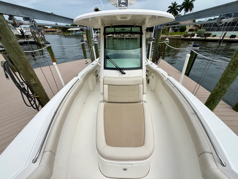 Slide: The Image of Boston Whaler 280 OUTRAGE 2021 - 27