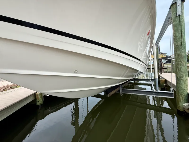 Slide: The Image of Boston Whaler 280 OUTRAGE 2021 - 6