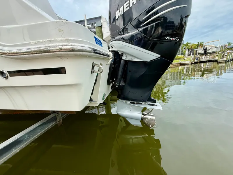 Slide: The Image of Boston Whaler 280 OUTRAGE 2021 - 8