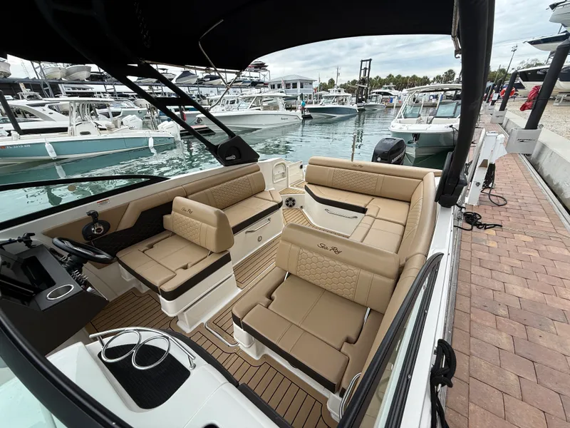 Slide: The Image of Sea Ray SDX 270 Outboard 2022 - 25