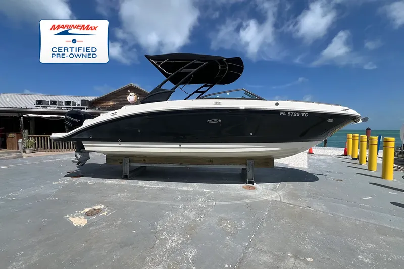 The Image of Sea Ray SDX 270 Outboard 2022 - 0