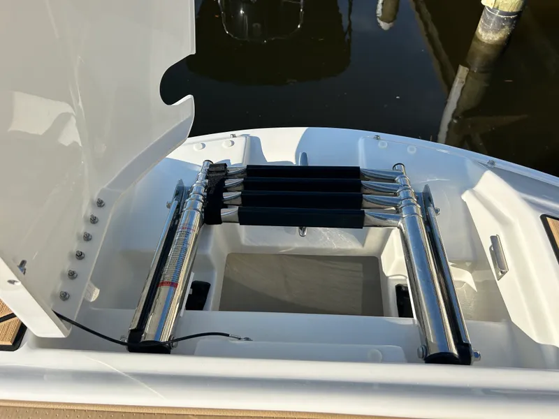 Slide: The Image of Sea Ray SDX 230 Outboard 2026 - 26