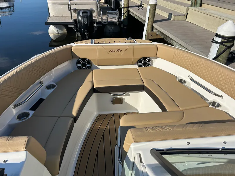 Slide: The Image of Sea Ray SDX 230 Outboard 2026 - 22