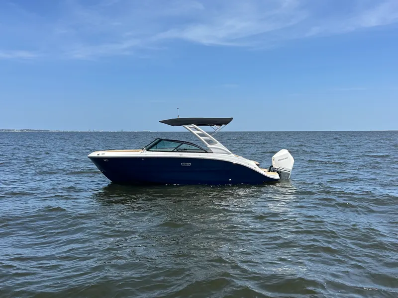 The Image of Sea Ray SDX 230 Outboard 2026 - 0