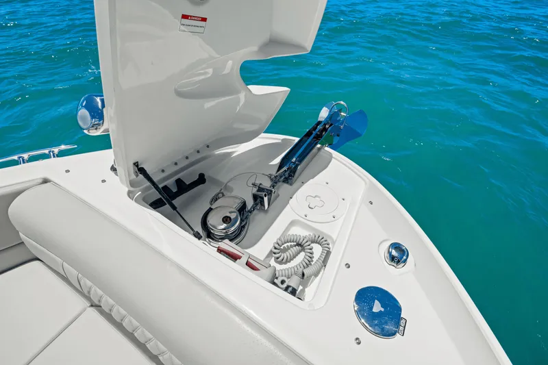 Slide: The Image of Sea Ray SLX 350 Outboard 2026 - 54