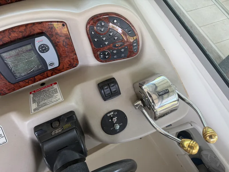 Slide: The Image of Sea Ray 340 Sundancer 2007 - 9
