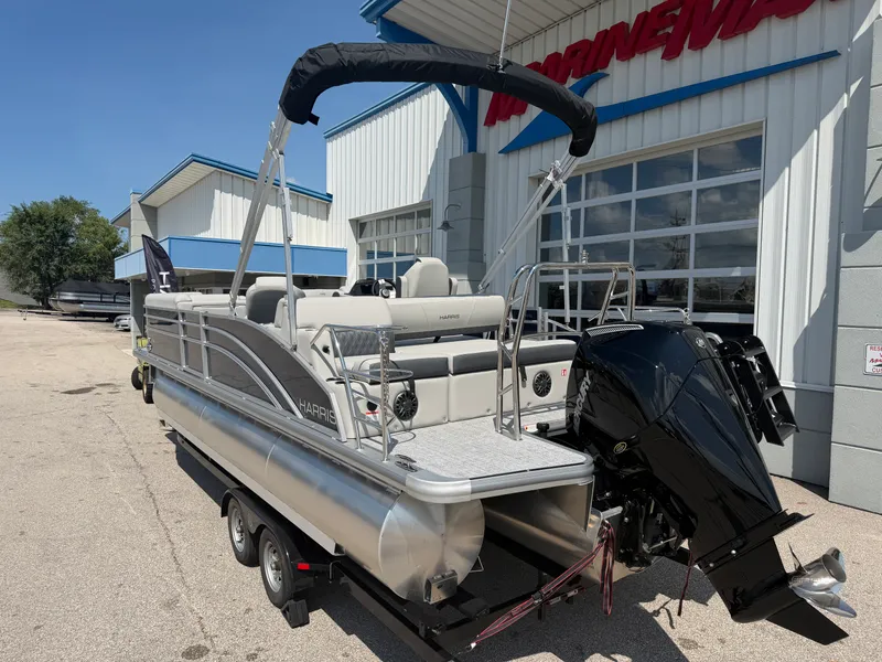 Slide: The Image of Harris Cruiser 250 2026 - 2