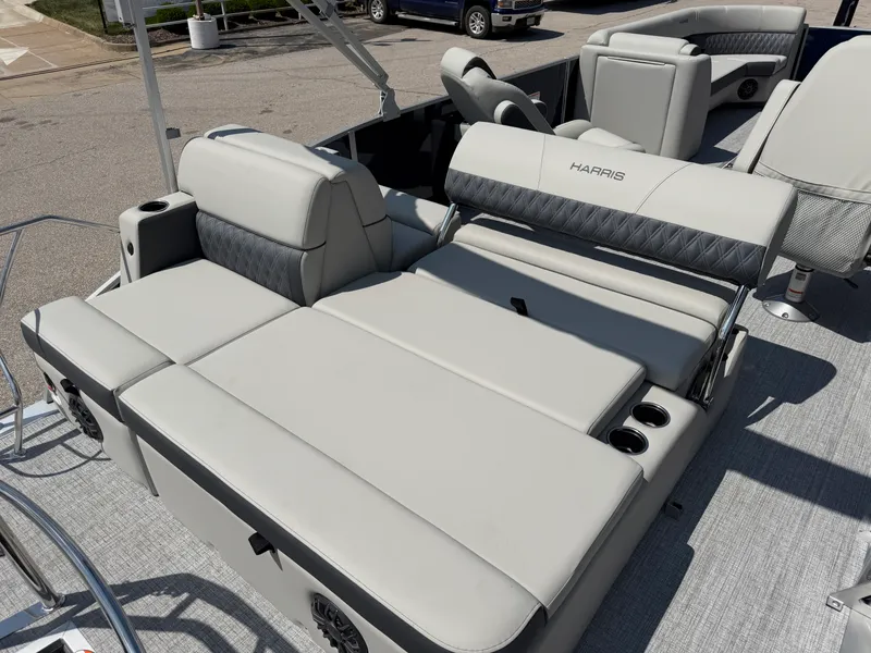 Slide: The Image of Harris Cruiser 250 2026 - 26