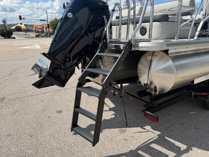 Slide: The Image of Harris Cruiser 250 2026 - 14
