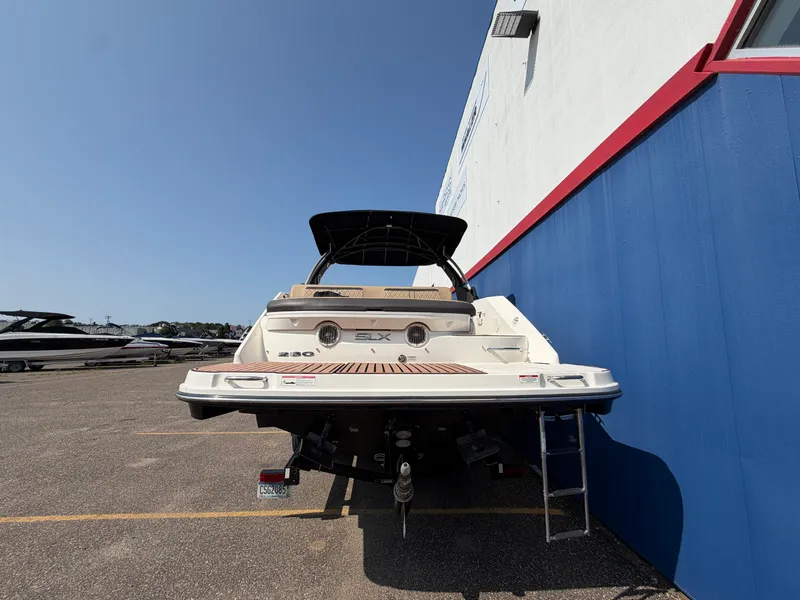 Slide: The Image of Sea Ray 280 SLX 2016 - 5