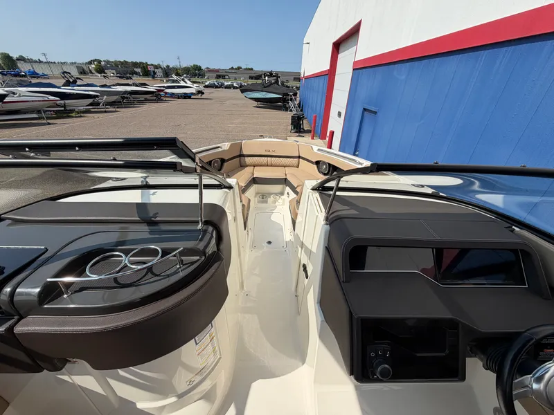 Slide: The Image of Sea Ray 280 SLX 2016 - 27