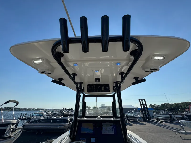 Slide: The Image of NauticStar 2602 LEGACY 2022 - 14