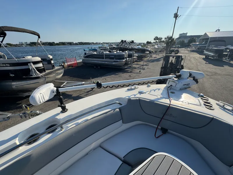 Slide: The Image of NauticStar 2602 LEGACY 2022 - 29