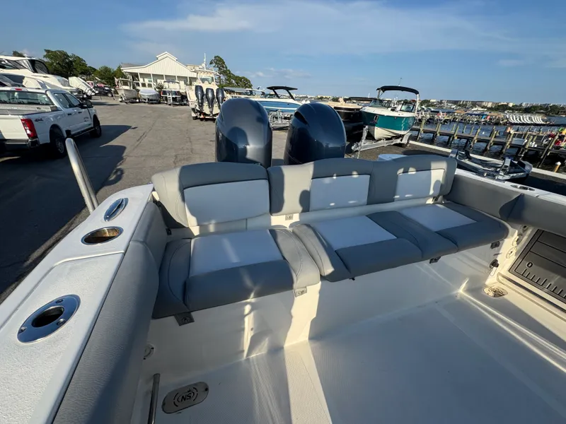 Slide: The Image of NauticStar 2602 LEGACY 2022 - 4