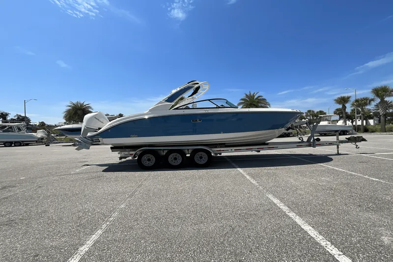 Slide: The Image of Sea Ray SDX 270 Outboard 2025 - 53