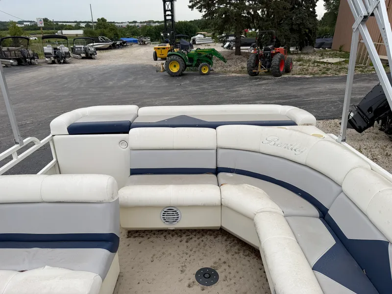 Slide: The Image of Bentley Pontoons 240 CRUISE 2005 - 21