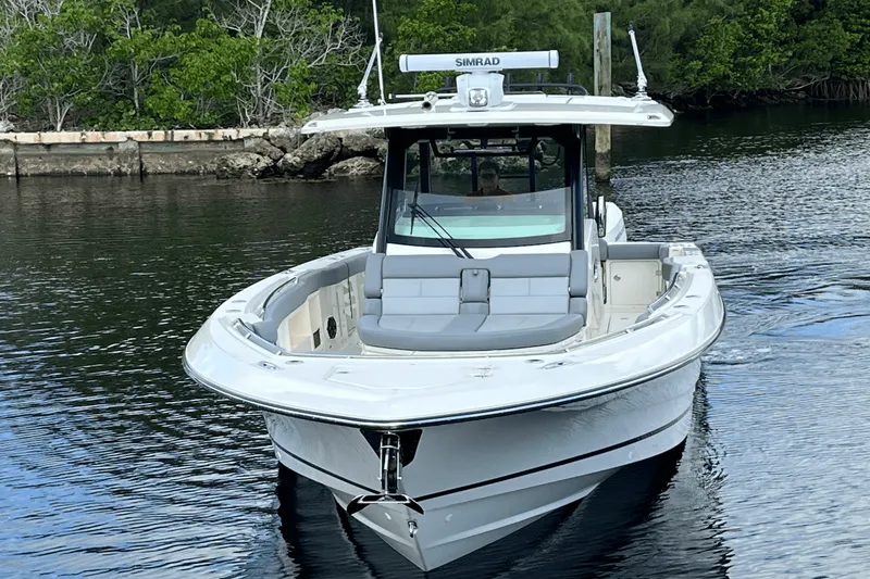 Slide: The Image of Boston Whaler 360 Outrage 2025 - 2