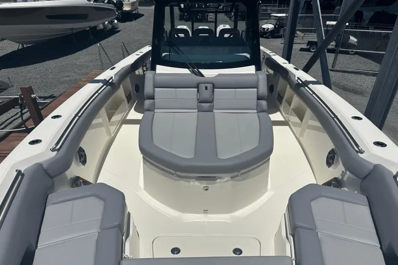Slide: The Image of Boston Whaler 360 Outrage 2025 - 8