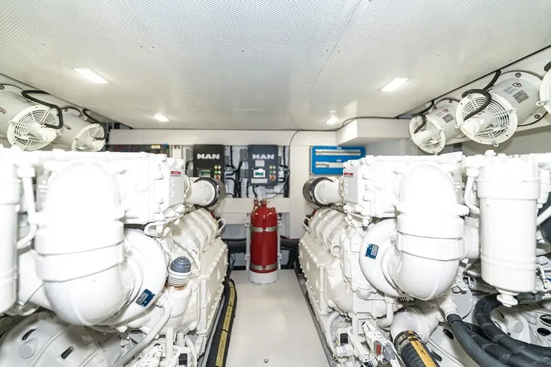 Slide: The Image of Galeon 680 Fly 2023 - 65