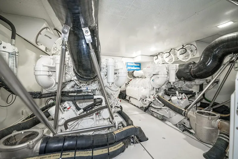 Slide: The Image of Galeon 680 Fly 2023 - 68