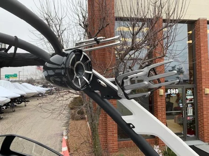 Slide: The Image of Malibu Wakesetter 22VLX 2015 - 8