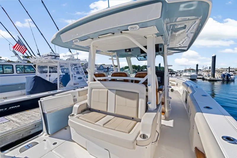 Slide: The Image of Boston Whaler 380 Outrage 2024 - 12