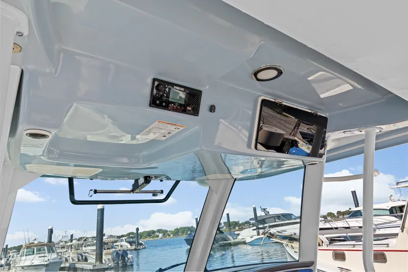 Slide: The Image of Boston Whaler 380 Outrage 2024 - 27