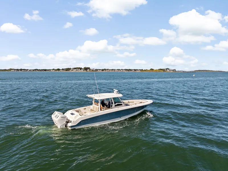 Slide: The Image of Boston Whaler 380 Outrage 2024 - 44