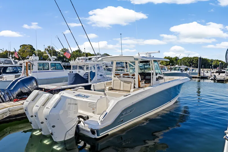 Slide: The Image of Boston Whaler 380 Outrage 2024 - 5