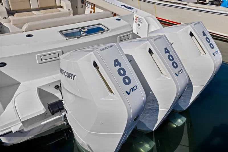 Slide: The Image of Boston Whaler 380 Outrage 2024 - 7