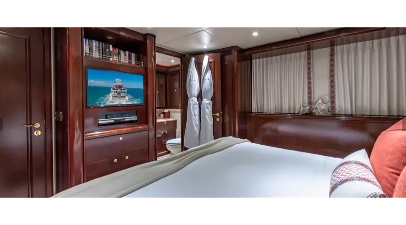 Slide: The Image of Van Mill 143 Tri-Deck Motor Yacht 1988 - 36