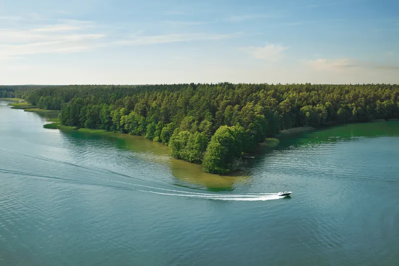 Slide: The Image of Sea Ray SPX 190 2025 - 26